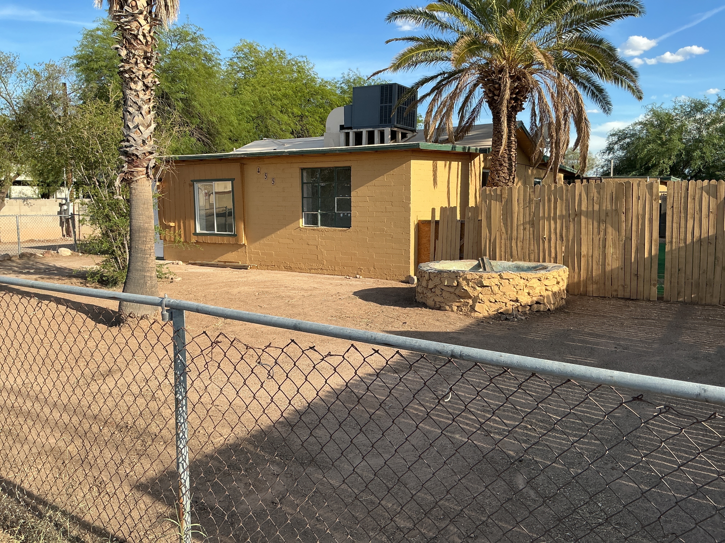 455 West Thurber Road-1