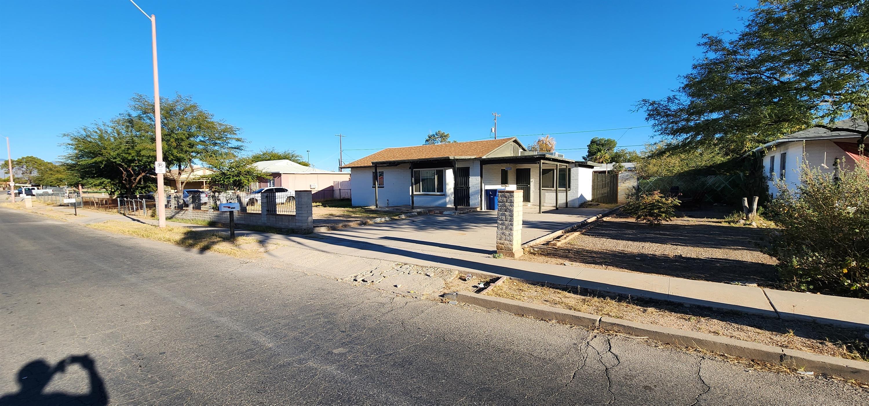 2126 East Hidalgo Vista